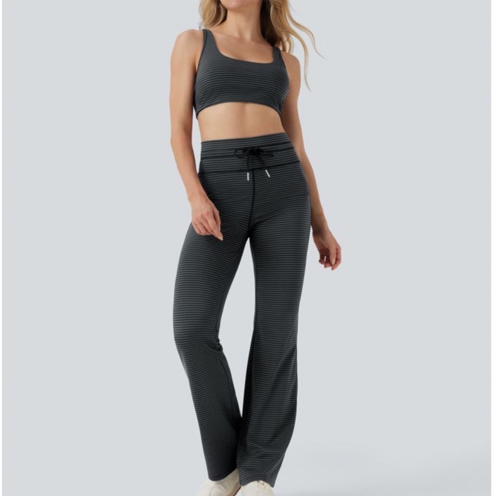 Halara Performance Women Black Grey Striped High Rise Flare Yoga Pant Drawstring